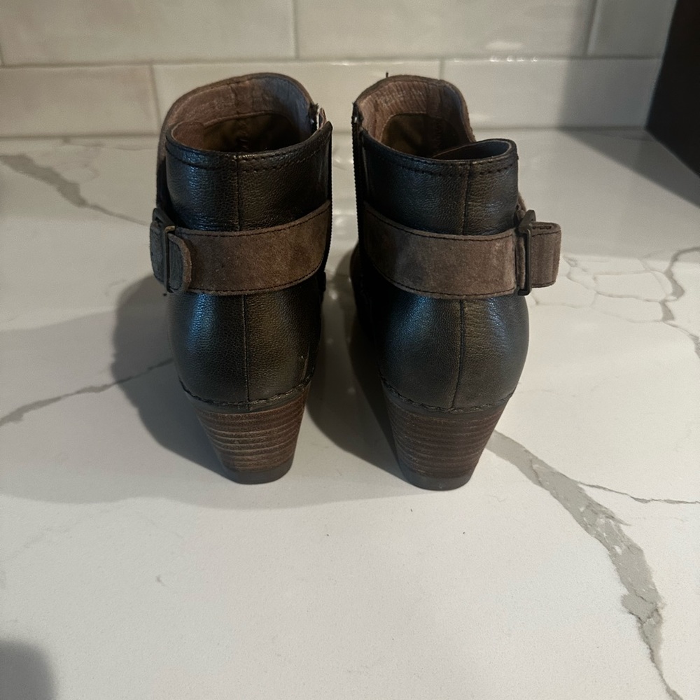 Dansko Woman’s Boots Size 38 - Picture 3 of 7